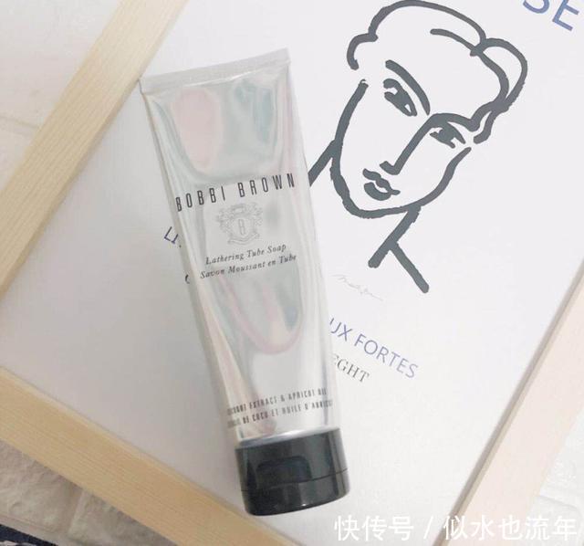 bobbi|超人气的温和洗面奶推荐:想美白提亮肤色必入简直让我无法拒绝