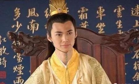 发明|终生只娶一个老婆的皇上,一项发明现在人人都用,生个儿子很荒唐