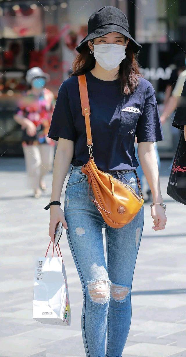 九分裤 耐人寻味的打底裤,搭配出全新感觉,配出雍容的气质,大气有范!