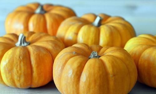 排毒养颜|南瓜虽是“长寿瓜”,但这3种人最好别吃,否则就是“自讨苦吃”