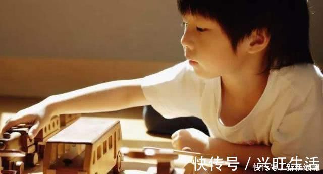 孩子|妈妈亮出一儿一女的玩具房引网友惊呼同一个世界,同一双儿女