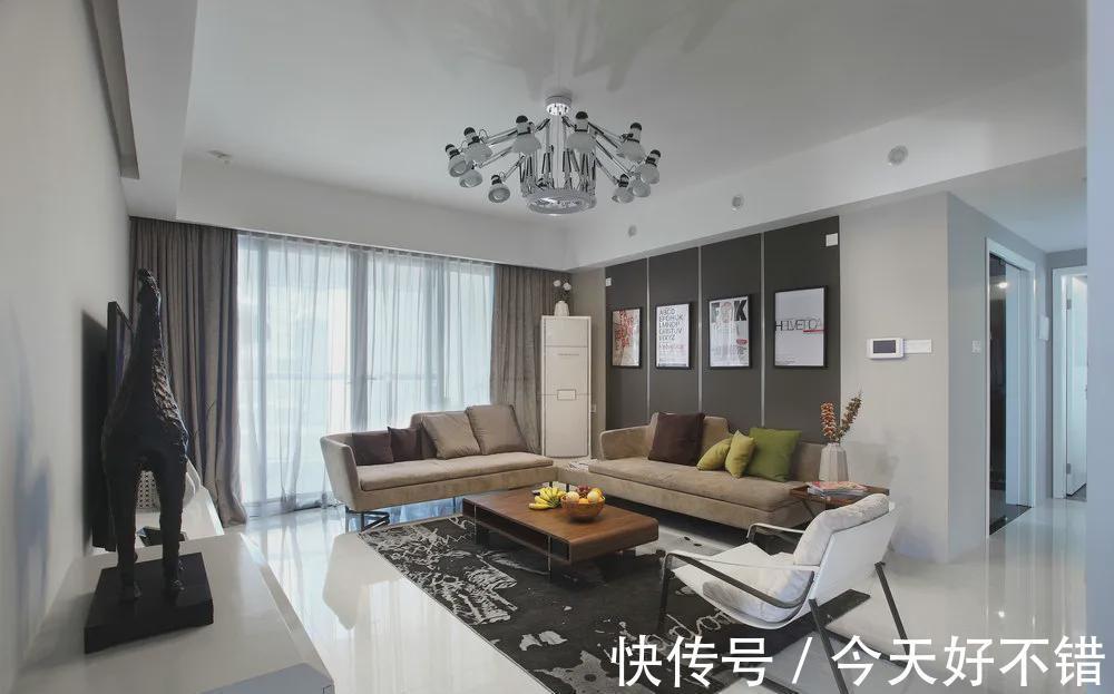 装修|130㎡新房装修,现代简约风设计,好有情调的一个阳台布置!