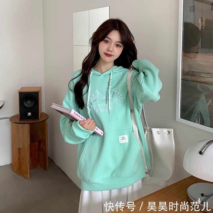 减龄 终于找到适合小个子女生的开春搭配,四种简单的方式,时尚又减龄