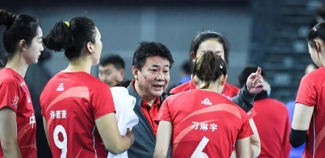 江苏|中国女排不再蛰伏,江苏4人上位,倪非凡+刁琳宇成王牌,蔡斌自信