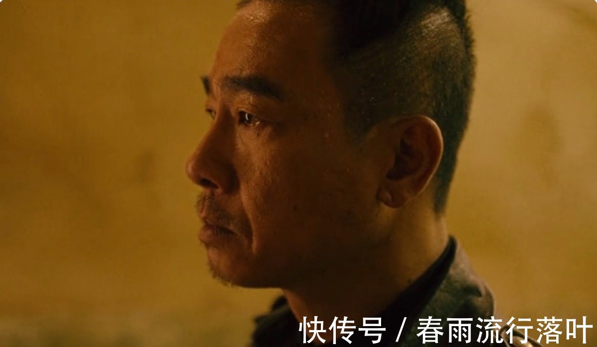 上线2天，全网热度榜第一，陈小春一出手，就是古惑仔大片天花板