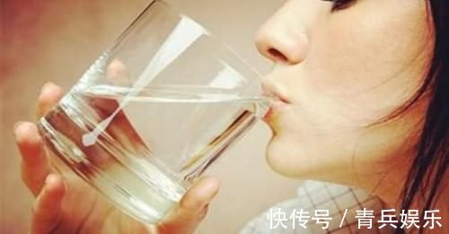 胡萝卜|早晨是养肝“黄金时段”,医生建议:3种食物,可能有助于养肝