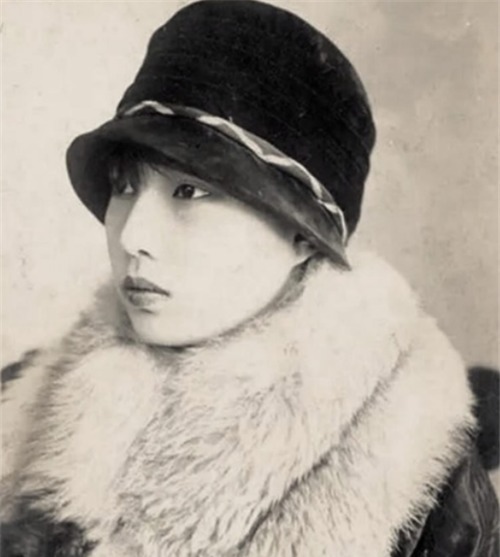 杜月笙最牵挂的女人,去世前为她举办隆重婚礼,只为给她一个名分