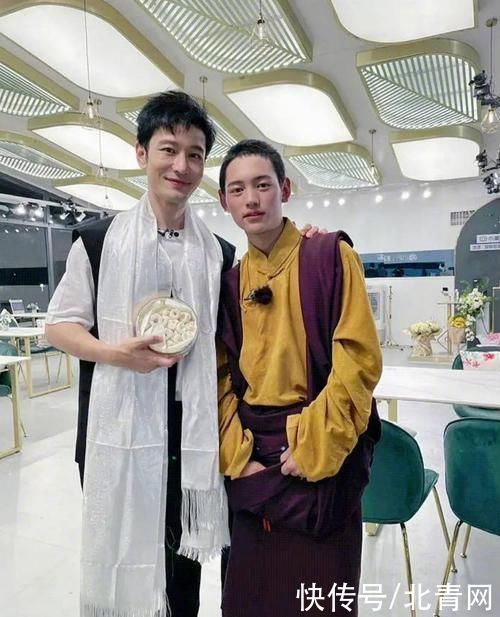 平措尼玛|《中餐厅》录制结束,丁真发文告别:营业额用来建设家乡