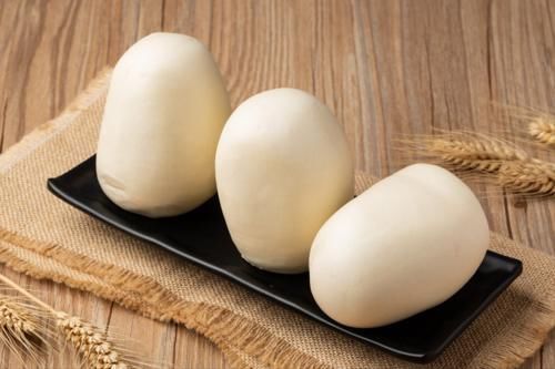 保存馒头，放冰箱冷藏是错的，教你一招，放1个月不干也不硬