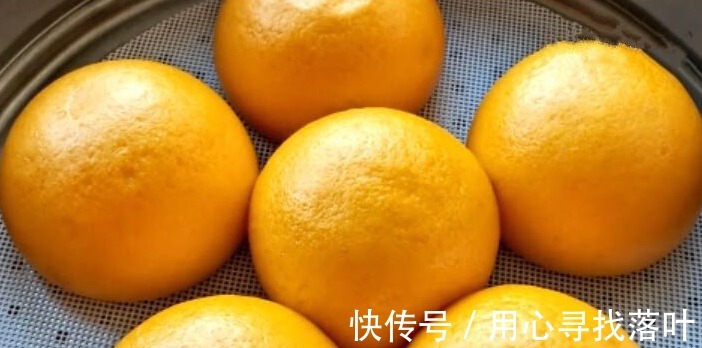 胡萝卜|蒸胡萝卜馒头,记住3个关键点,不发面一次成型,松软筋道不塌陷!