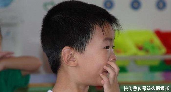 孩子|从小“挖鼻孔”的孩子,长大会怎么样医生直言逃不过两种结局