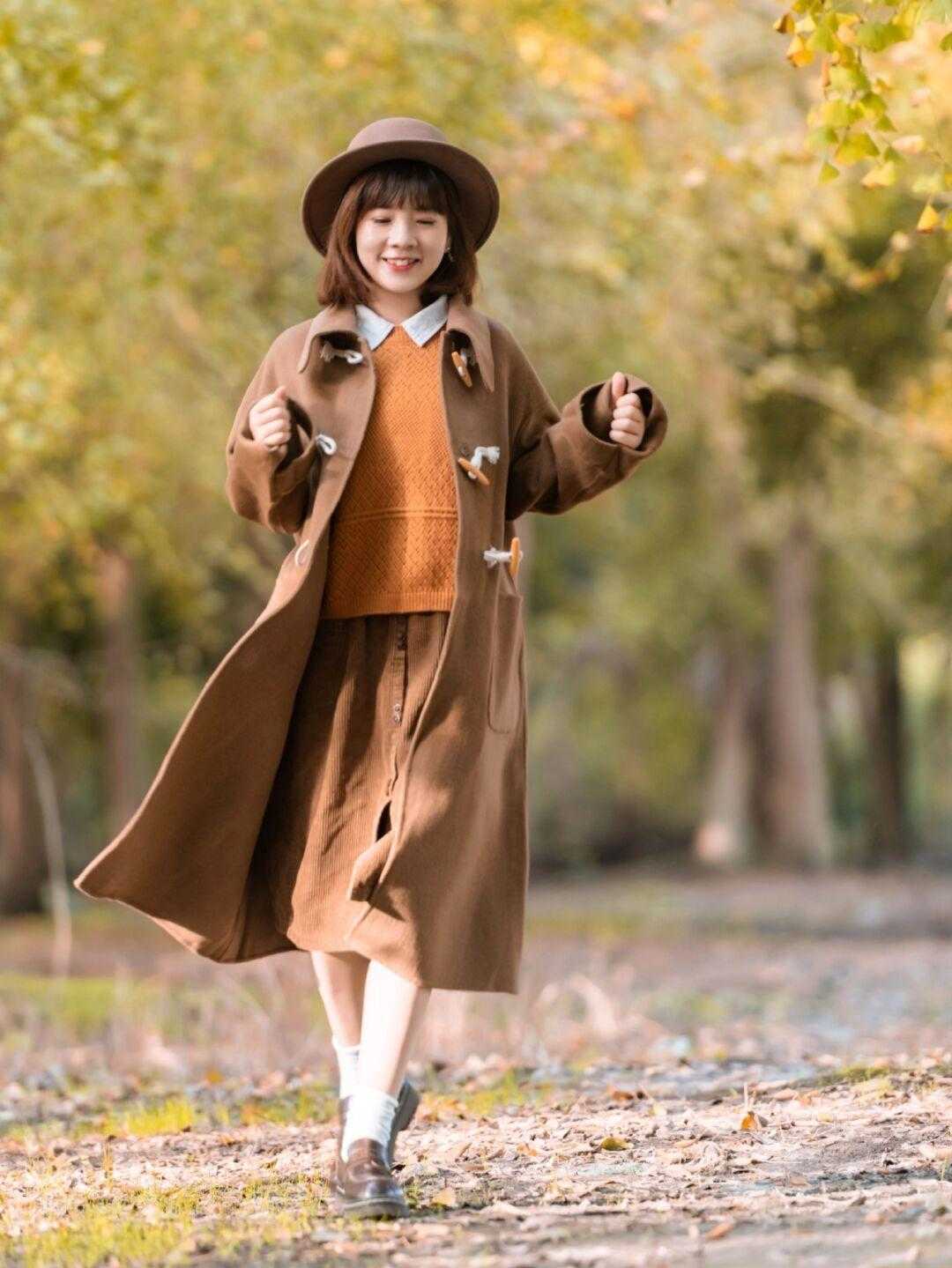 保暖 这个寒冬,胖女孩的穿搭教科书模板,简约又简单,保暖有气质