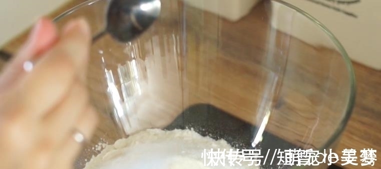 希腊酸奶|不论男女,早晨吃点它,口臭便秘逐渐消失,润肠通便,清淡养颜