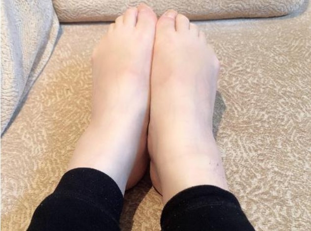 活到|每晚睡前坚持拉足背,让你活到98,比走一万步都管用