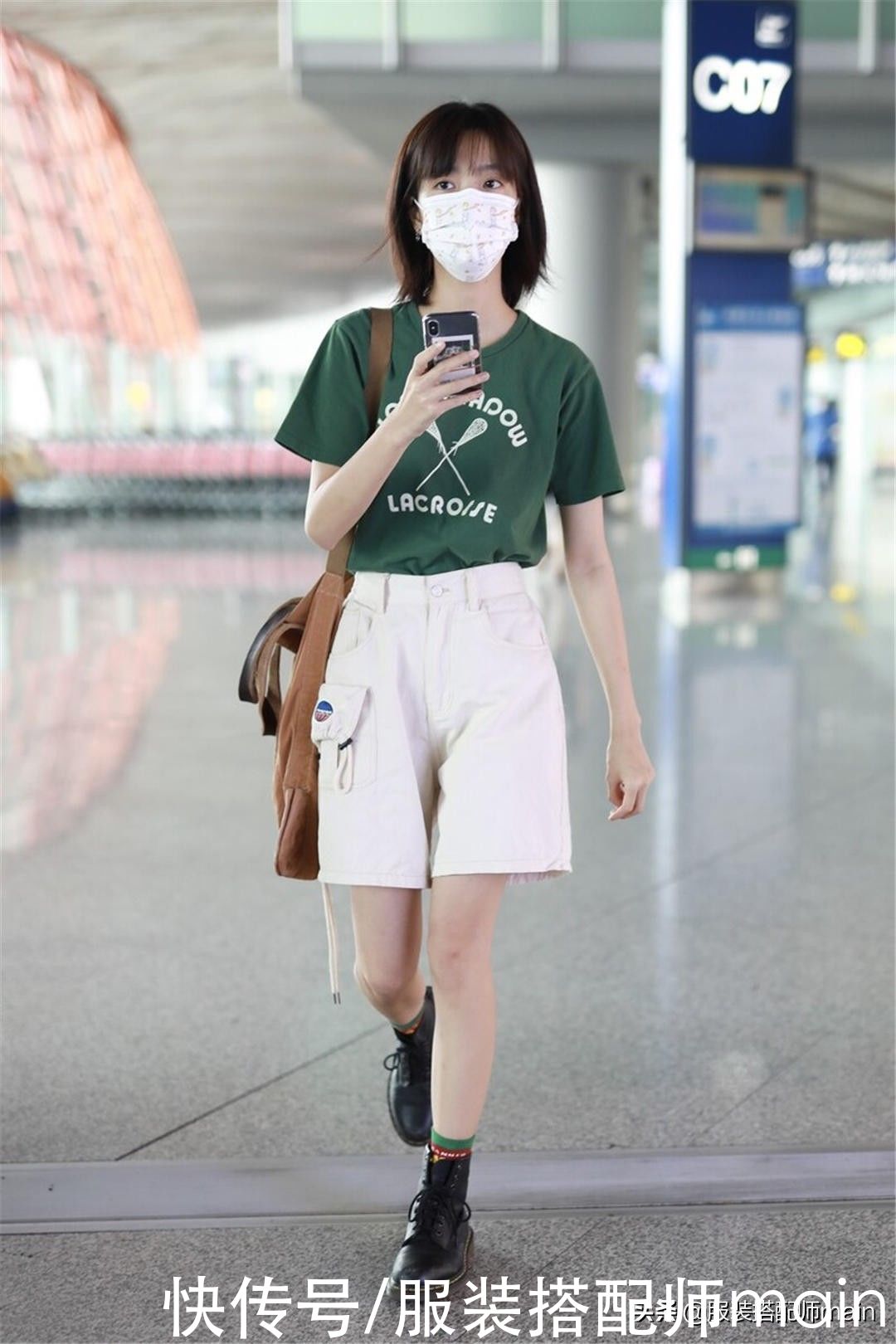 衣领|一学就会的3个搭配思路，还愁“T恤+短裤”穿不出彩吗？