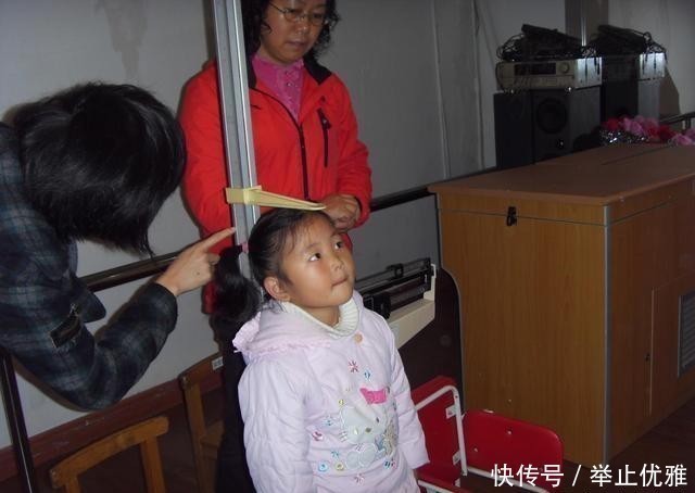 黄金期|孩子发育“黄金期”有3个而信号,家长及时抓住,可助孩子长高