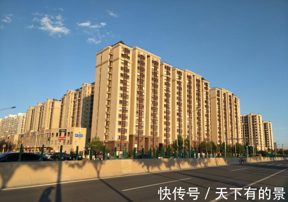 住房|开发商开始降价大甩卖,为啥购房者纹丝不动,炒房客却坐不住了?