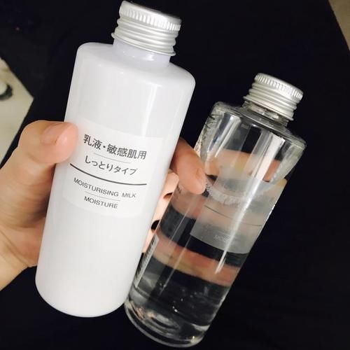 现在小姑娘的钱真的很好骗吗？这三款网红爽肤水，难用真不值