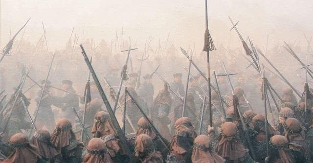 有何|一介书生曾国藩带兵,有何独特的治军思想,让草根湘军独步天下?