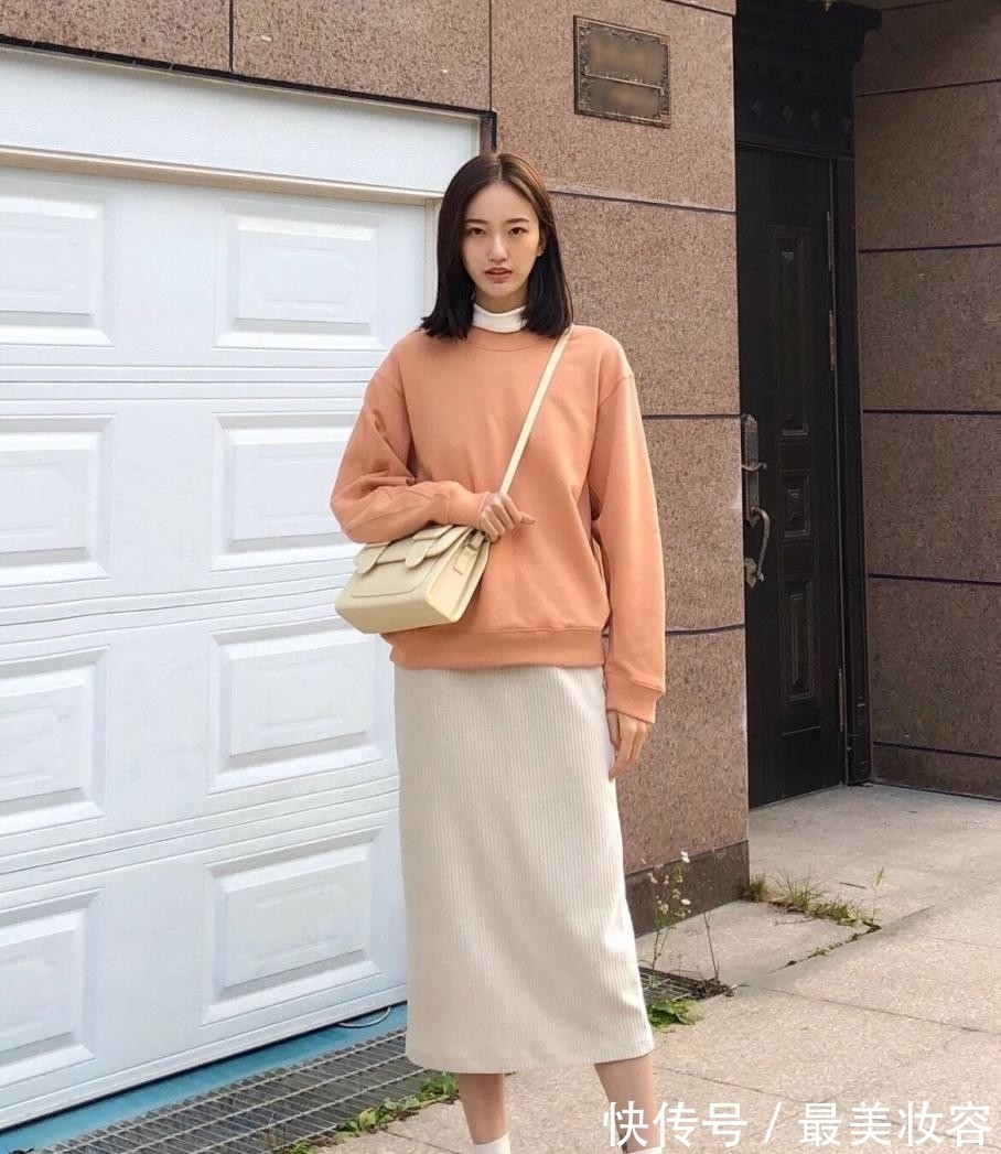阔腿裤 立春之后,放弃卫衣配阔腿裤吧!今年流行这样穿,时髦耐看更气质