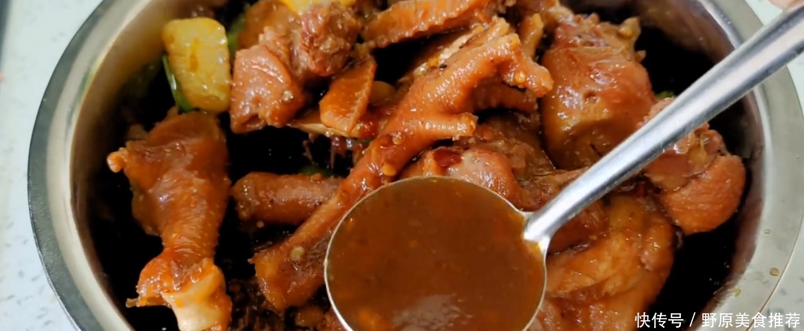 家常炖老母鸡,不用炖3小时,教你一妙招,40分钟鸡肉软嫩入味