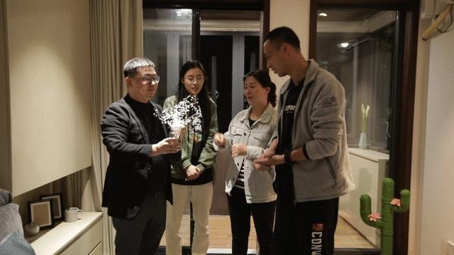 该是|聋人的家该是这个样子 设计师季春华让"聋人导师"收获惊喜