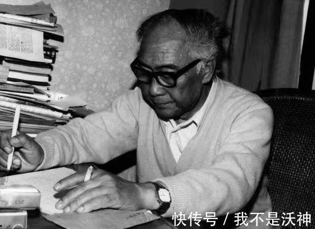 先生#厨艺好家庭地位却极低,被儿孙们轮番“欺负”,汪曾祺无奈放狠话