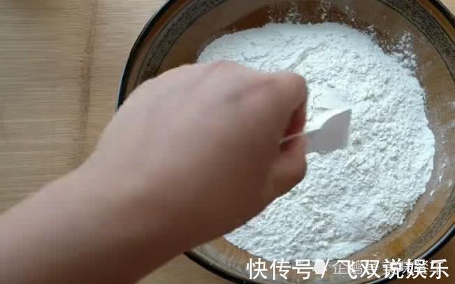 食用盐|最神奇大饼做法,15秒速成,不是煎,不是烙,个个鼓大泡