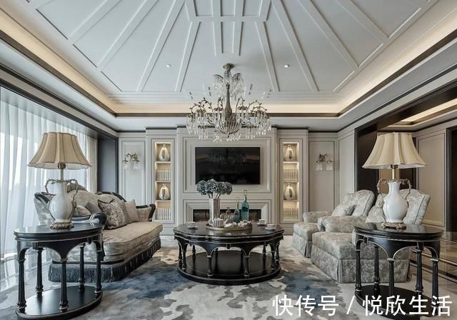 别墅|大气天成的三层别墅,超大露台观景绝佳,村里房子全被比下去