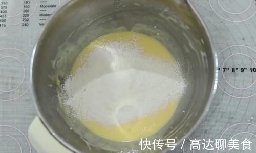 清流|在芝士蛋糕中算是一股清流，对蛋糕的回缩有很大的帮助，轻芝士蛋糕