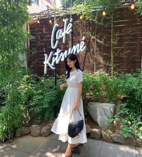 别再背烂大街的包了，今夏巨火的包包长这样