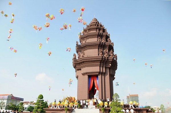 柬埔寨金边之旅,看精美浮雕塔山寺,感受独特文化魅力!