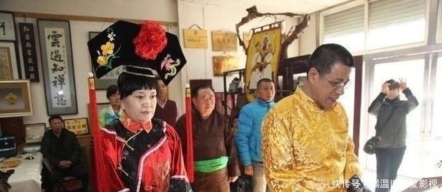 无话可说|乾隆七世孙戴上亿玉扳指,专家建议上交,他回6字让专家无话可说