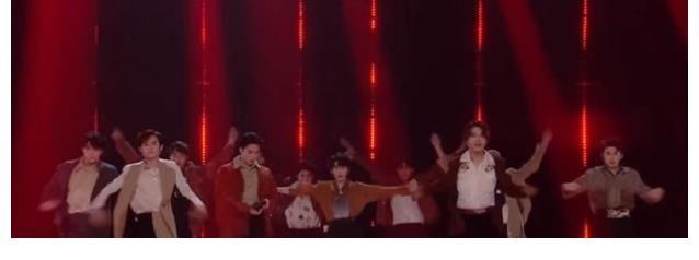 TMEA音乐盛典状况百出，吉克隽逸反应能力强，女团造型遭吐槽