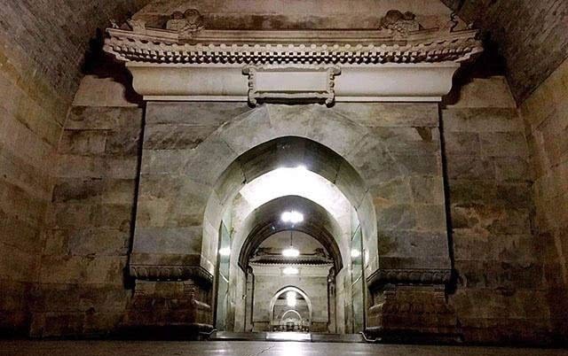 尽毁|1956年,郭沫若主张挖掘万历皇帝陵墓;开墓后文物尽毁,惨痛的教训