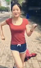 |搞笑GIF:在我们这,估计你一车西瓜是保不住了