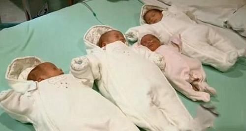 多胞胎|孕妈生下“四胞胎”,当看见最后一个娃,护士:老四将来有福了