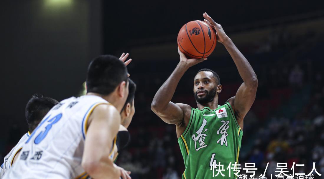 首钢|三旬老汉教首钢双塔做人,辽宁胜首钢最大的功臣应该是李晓旭