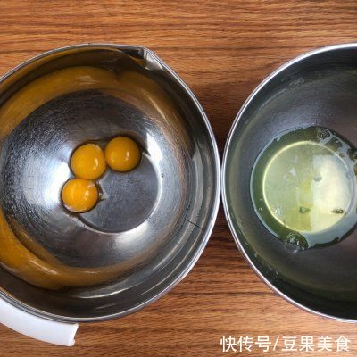 蛋白霜|正宗地道的桂花黑米糕做法，速来围观