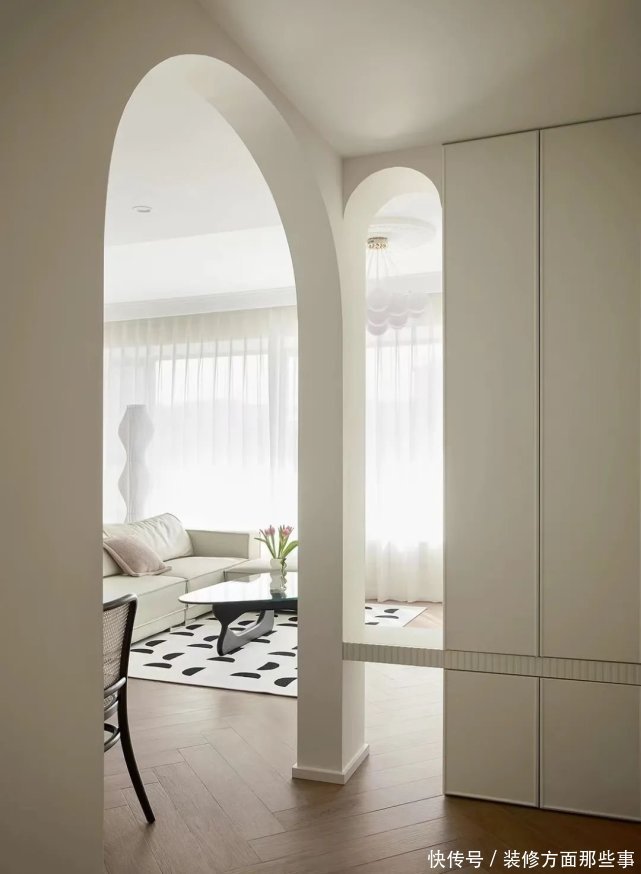 拱形|65㎡奶油色+拱形门搞定轻法式风,原来小户型也可以这么仙!