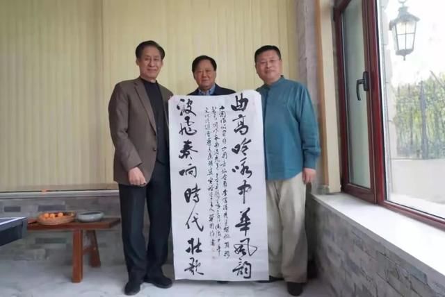 听读曲波:家国情怀铸就红色音乐史诗--威海市中华文化促进会五一文化活动日侧记