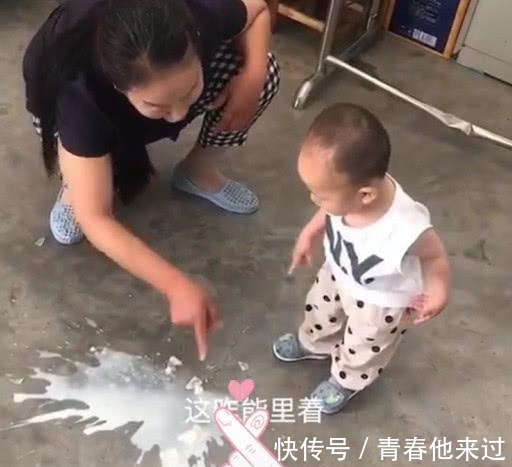 吵架|“小话痨宝宝”打碎奶瓶和奶奶吵架,网友别说了,是爸爸弄得!