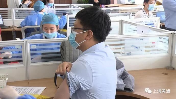 上班族没空打疫苗？别担心，黄浦疫苗接种进楼宇！