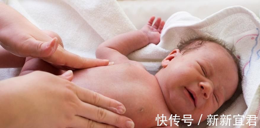 肚脐眼|儿科医生建议:没事多摸摸孩子身上的这3个部位,孩子聪明又健康