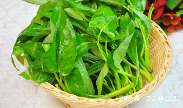 氨基酸|女人想皮肤好,多吃4种食物,排毒美容,清热解毒,大肚腩不见了