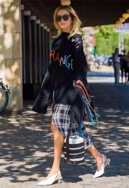 入春后“猫跟鞋”火了，搭裙装裤装都好看，优雅精致有女人味