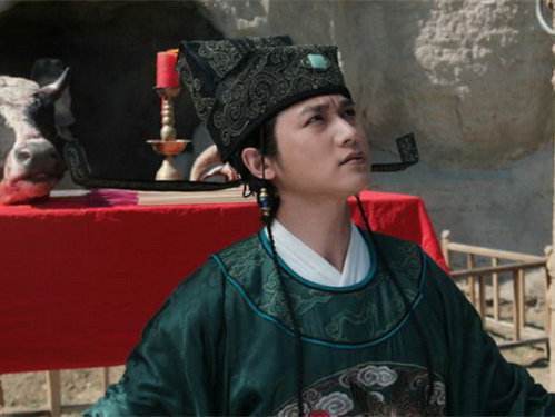 对联$千古绝对!上联“小偷偷偷偷东西”,下联真是太经典了!