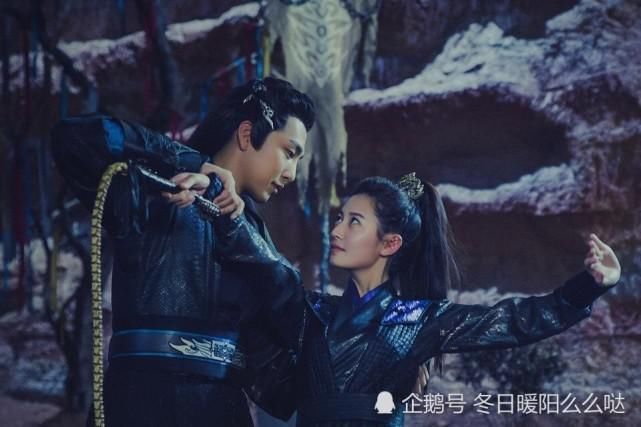 三本质量上乘的绝佳小说,熬夜看是不可能的,必须通宵看完