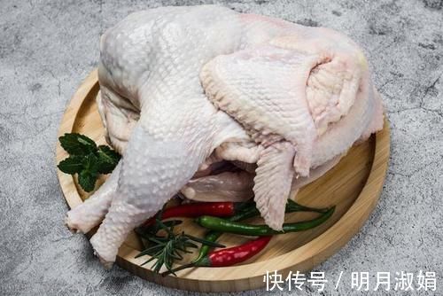 粤菜看家美食盐焗鸡，做法简单，自己在家轻松做，超下饭不够吃