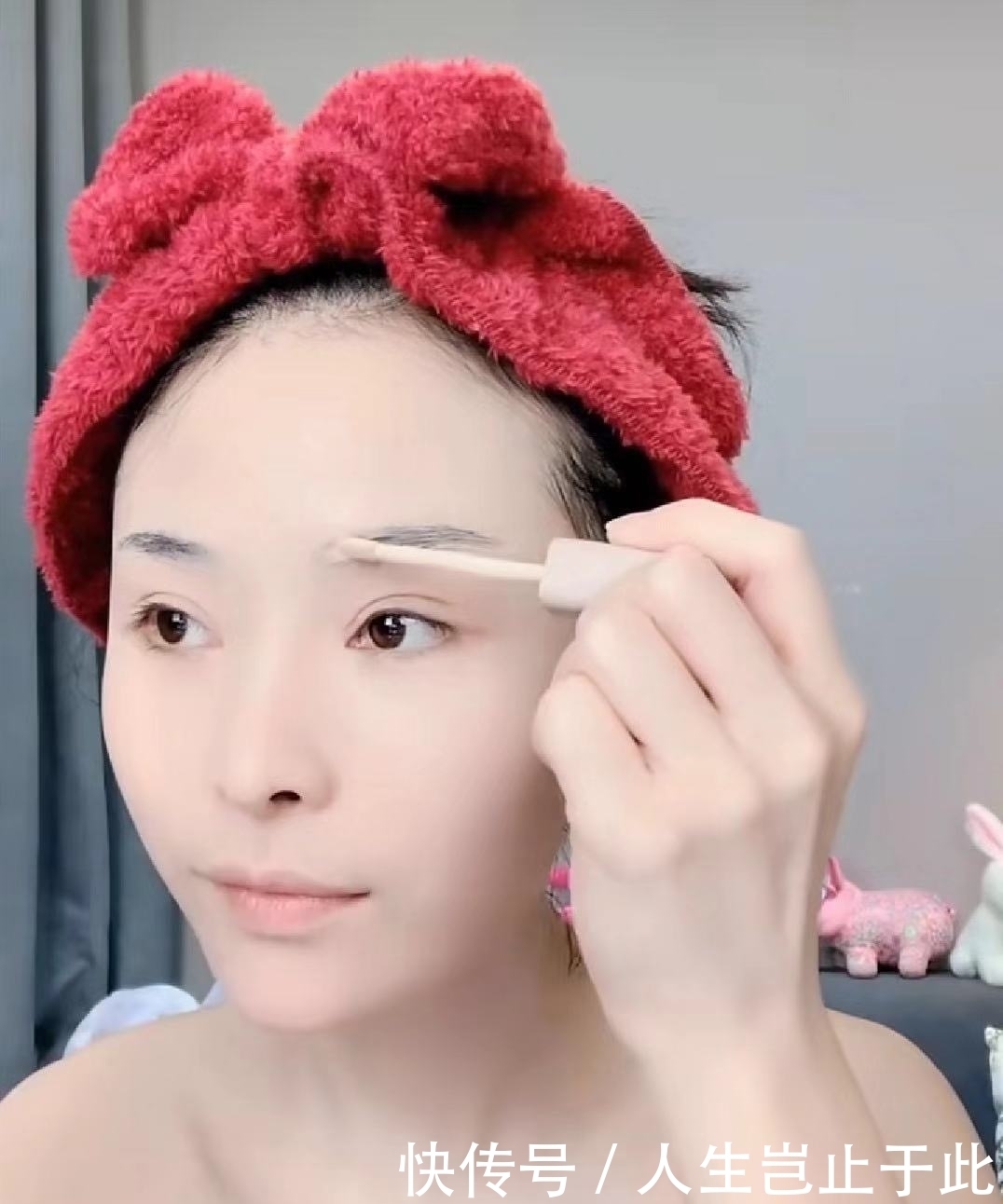 美术生画仿妆哪吒,开头没在意,看到结局:大神,怎么拍的照?